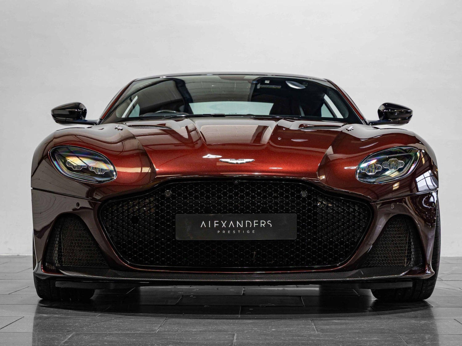 Used Aston Martin DBS 2018 for sale - 76295555: Photo 10