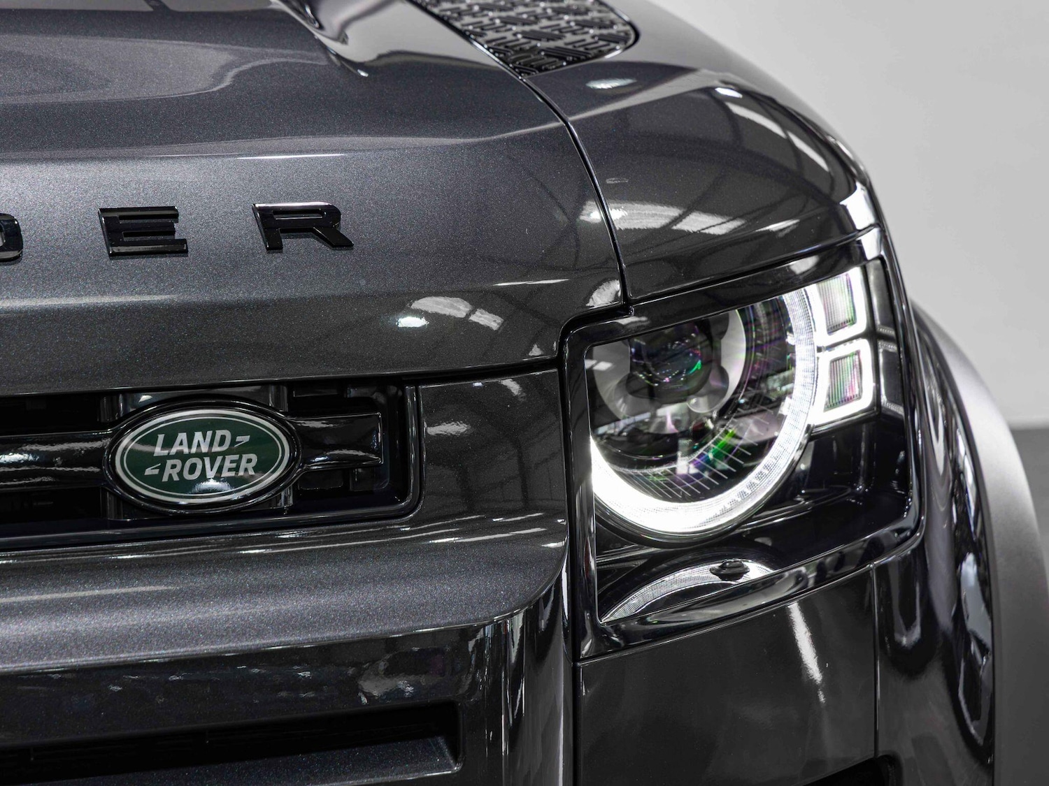 Used Land Rover Defender 2023 for sale - 76996457: Photo 20