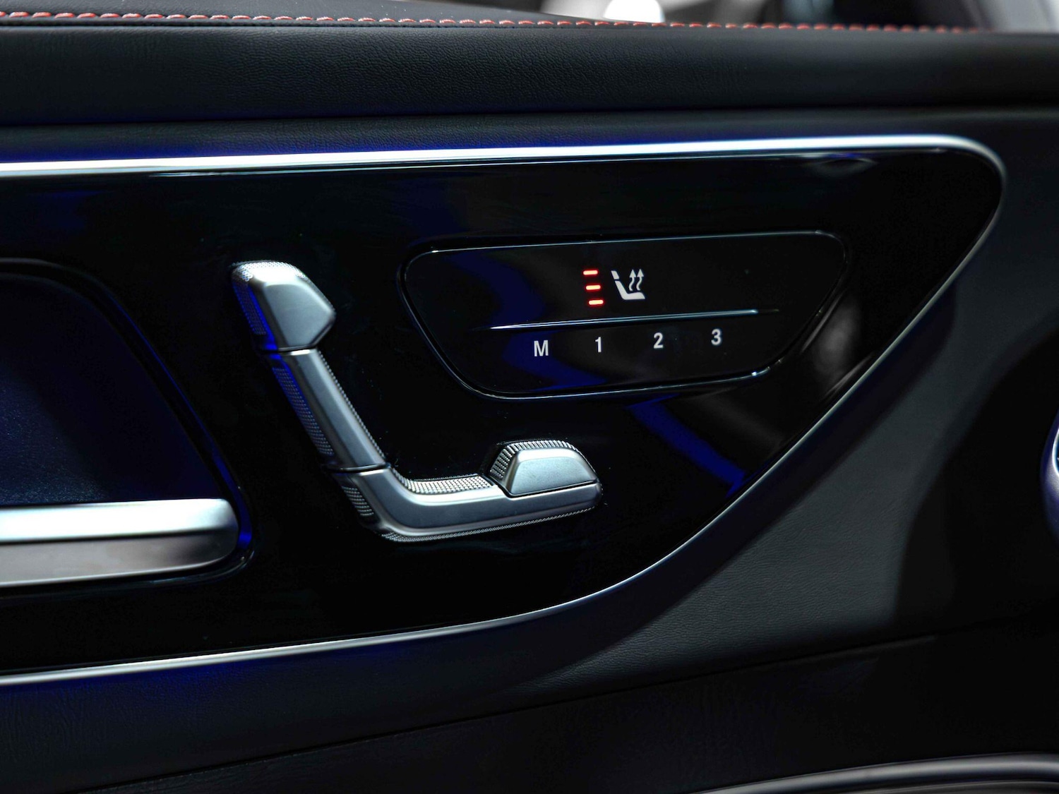 Used Mercedes-Benz GLC 2024 for sale - 77120019: Photo 27