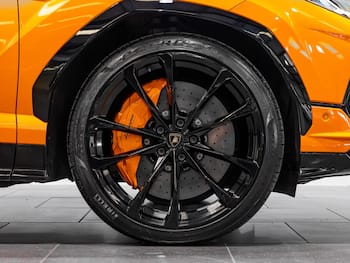 Used Lamborghini Urus 2023 for sale - 79741183: Photo