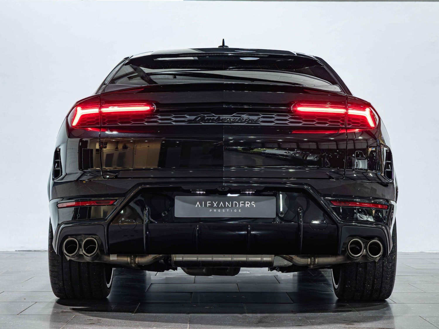 Used Lamborghini Urus 2025 for sale - 77142918: Photo 11