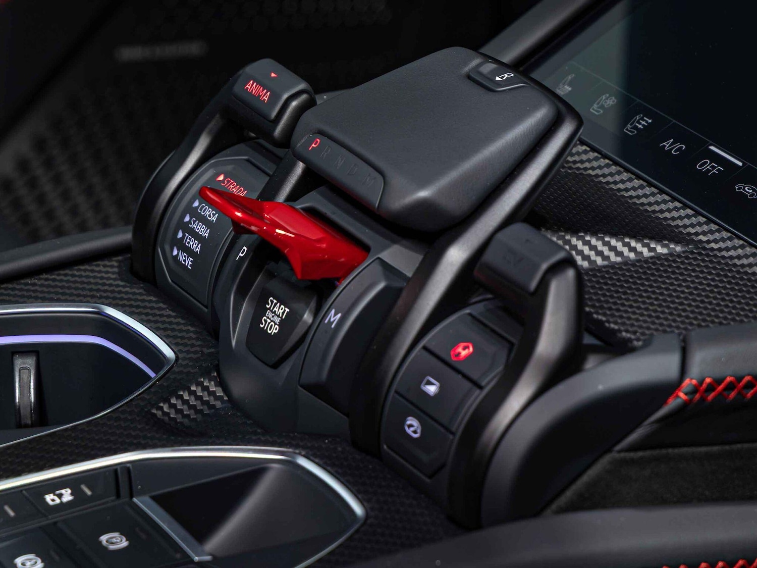 Used Lamborghini Urus 2025 for sale - 77142918: Photo 25