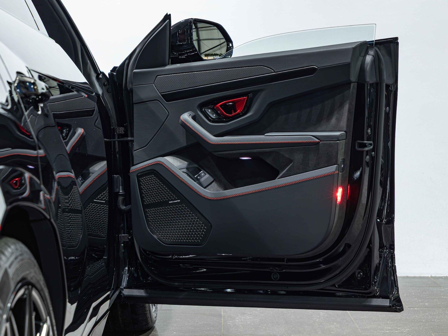 Used Lamborghini Urus 2025 for sale - 77142918: Photo 27