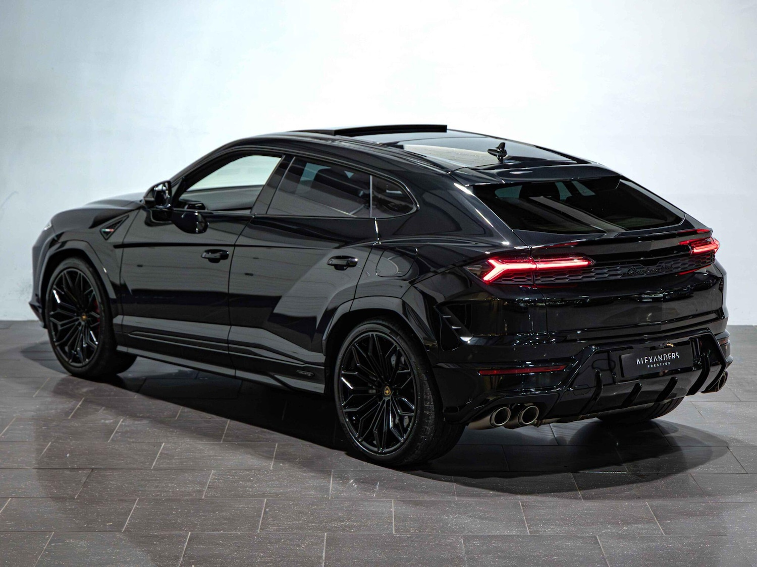 Used Lamborghini Urus 2025 for sale - 77142918: Photo 5