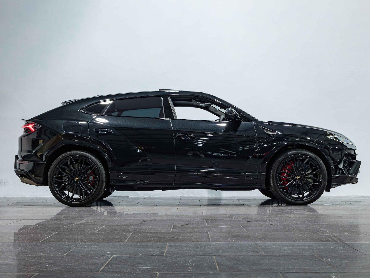 Used Lamborghini Urus 2025 for sale - 77142918: Photo 6