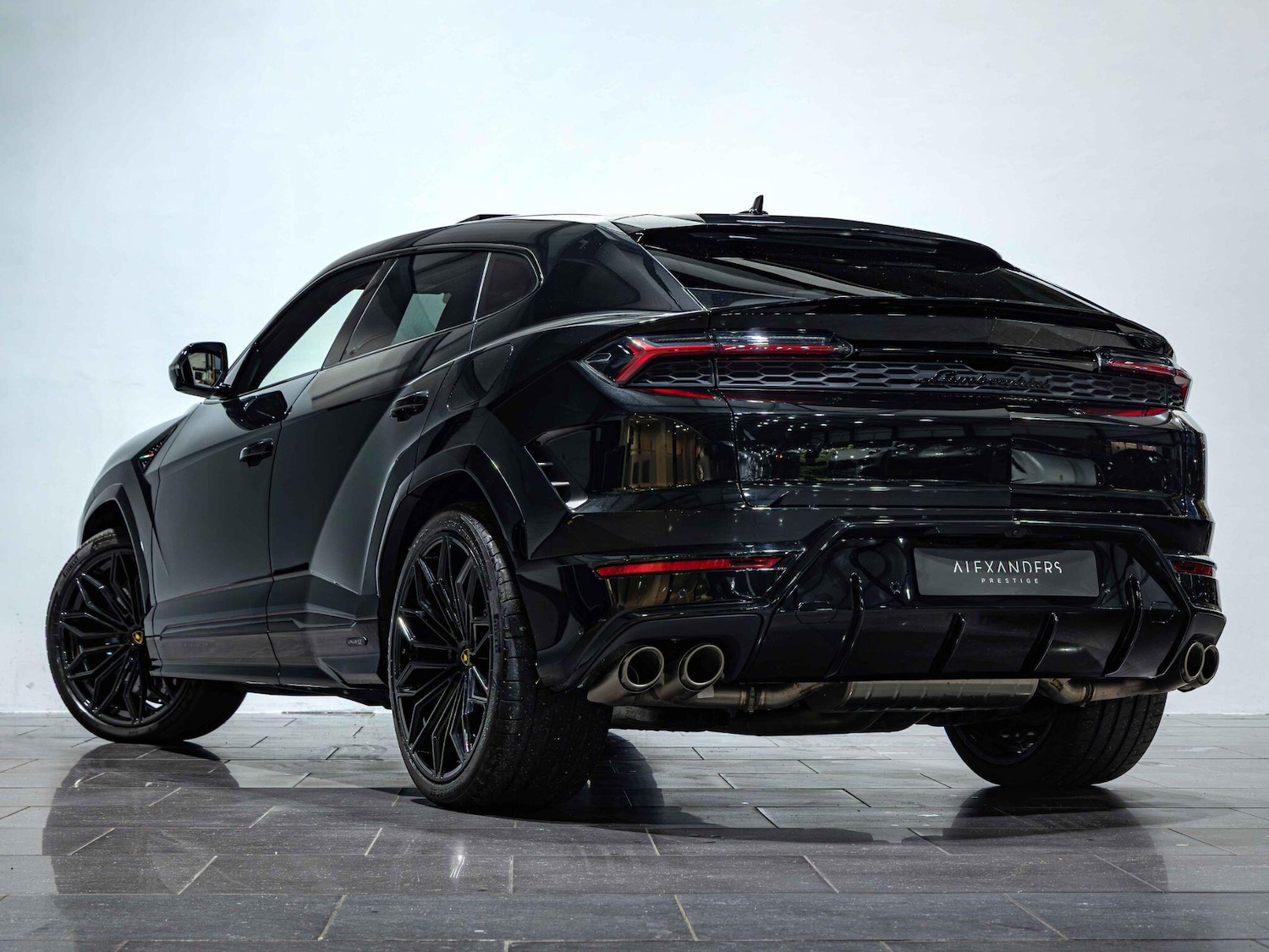 Used Lamborghini Urus 2025 for sale - 77142918: Photo 9