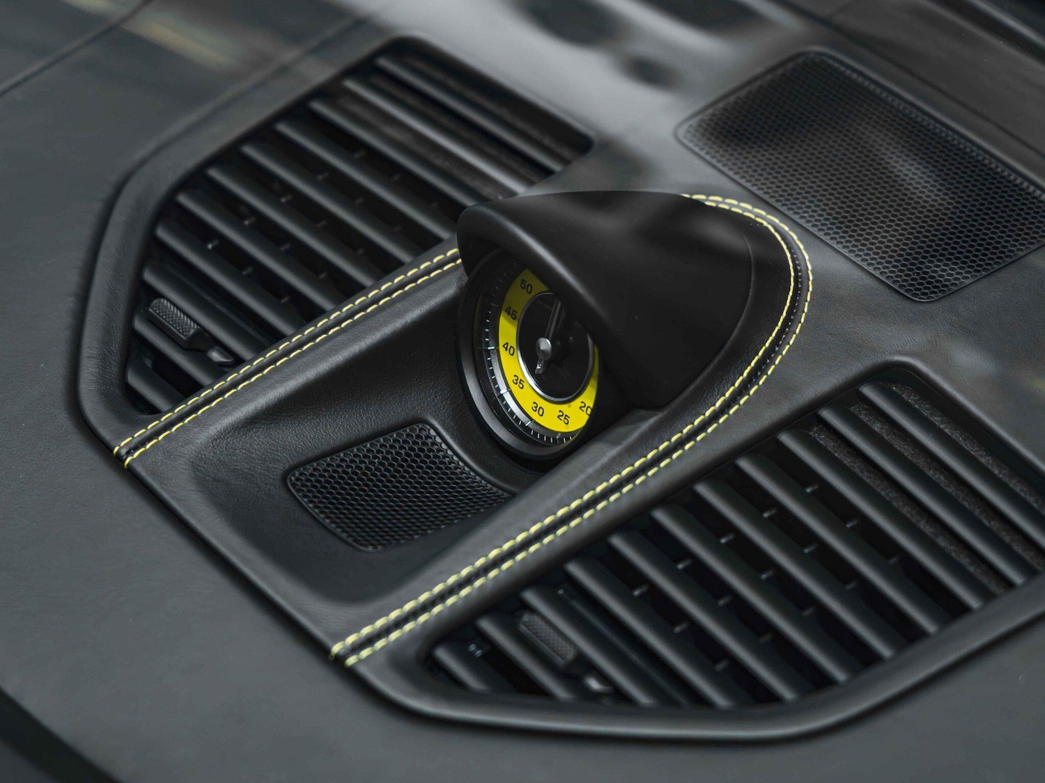 Used Porsche 911 for sale - 78204103: Photo 3