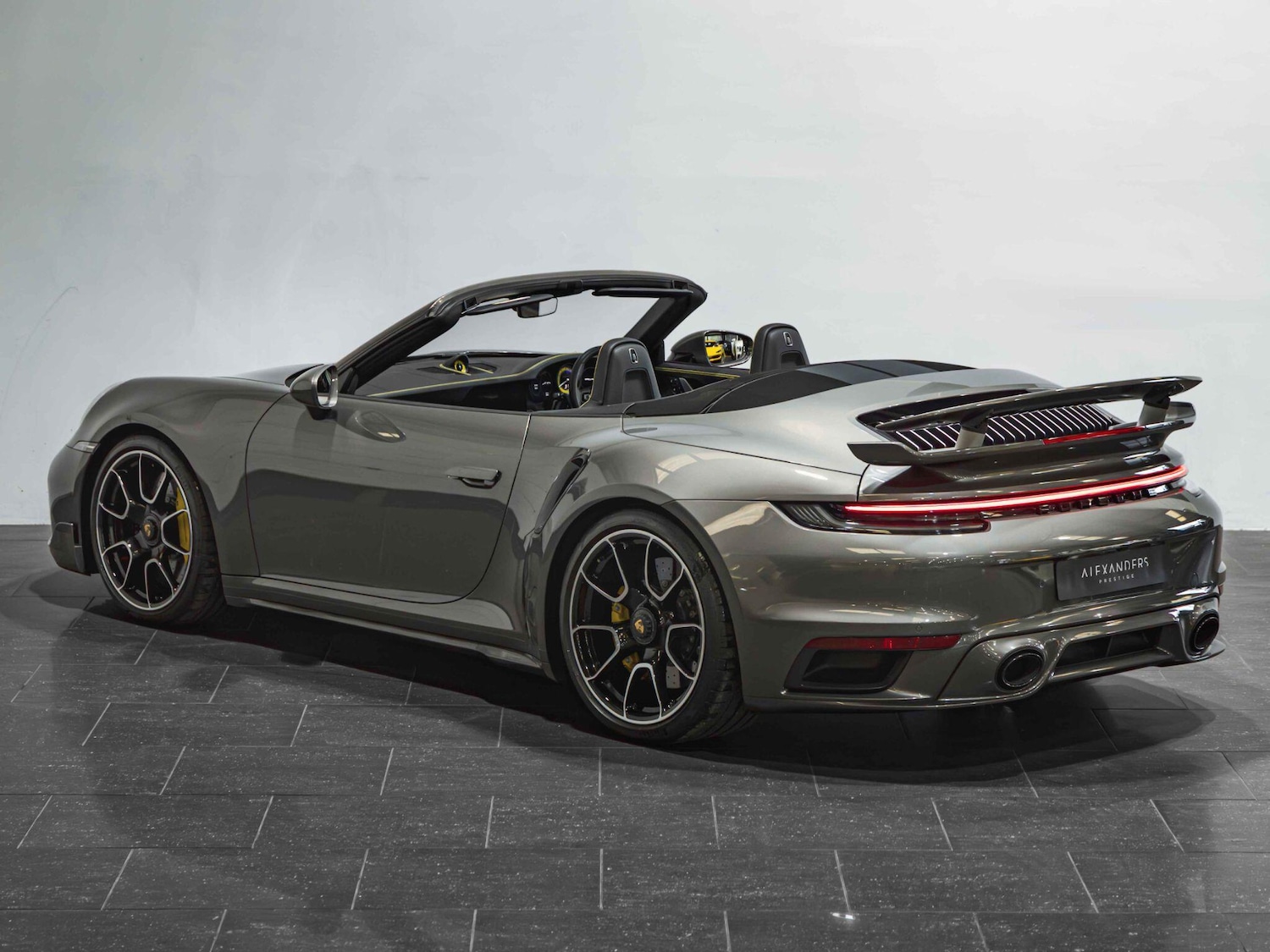 Used Porsche 911 for sale - 78204103: Photo 5