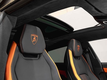Used Lamborghini Urus 2025 for sale - 78675624: Photo