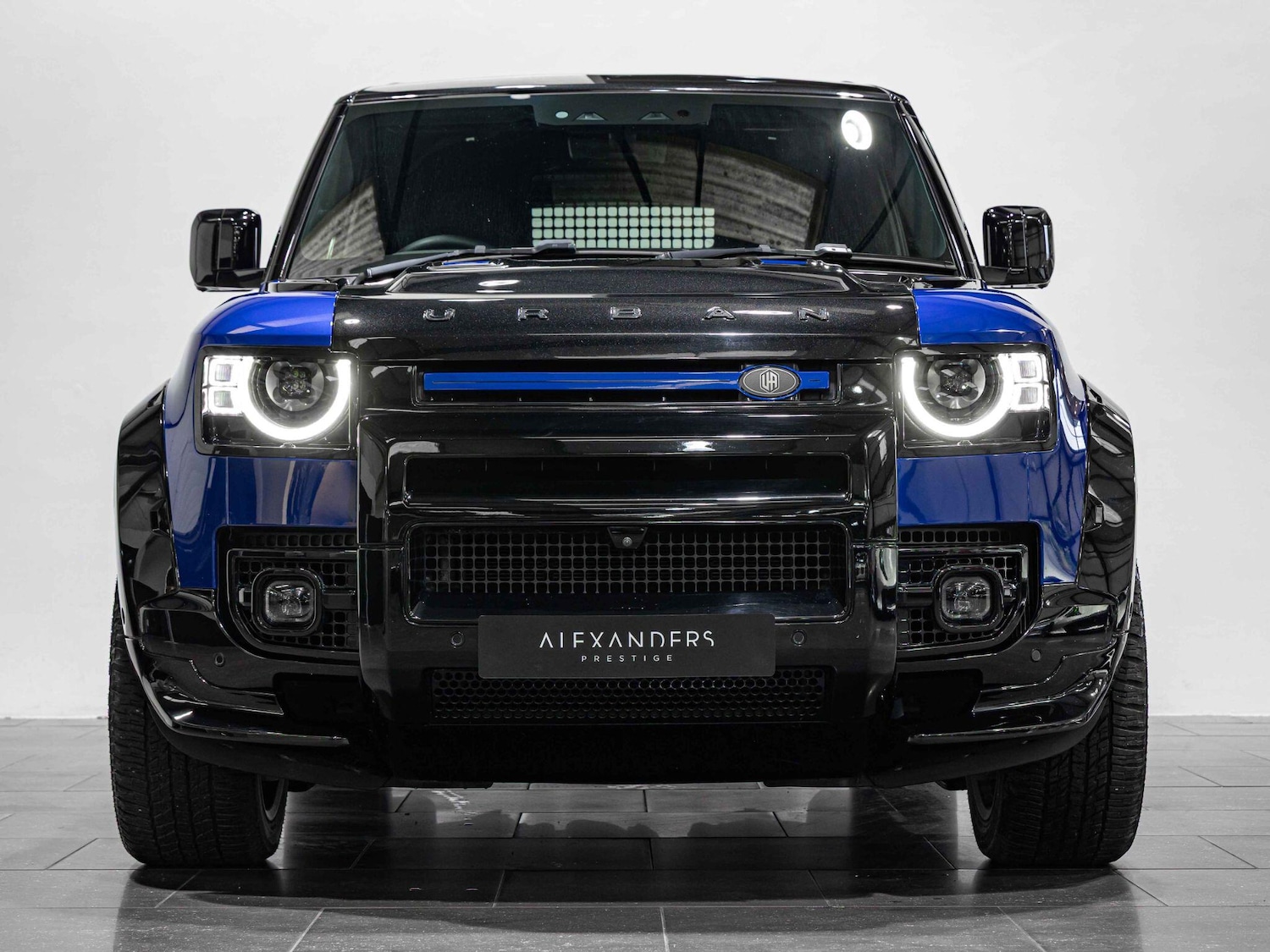 Used Land Rover Defender 110 for sale - 76513466: Photo 10