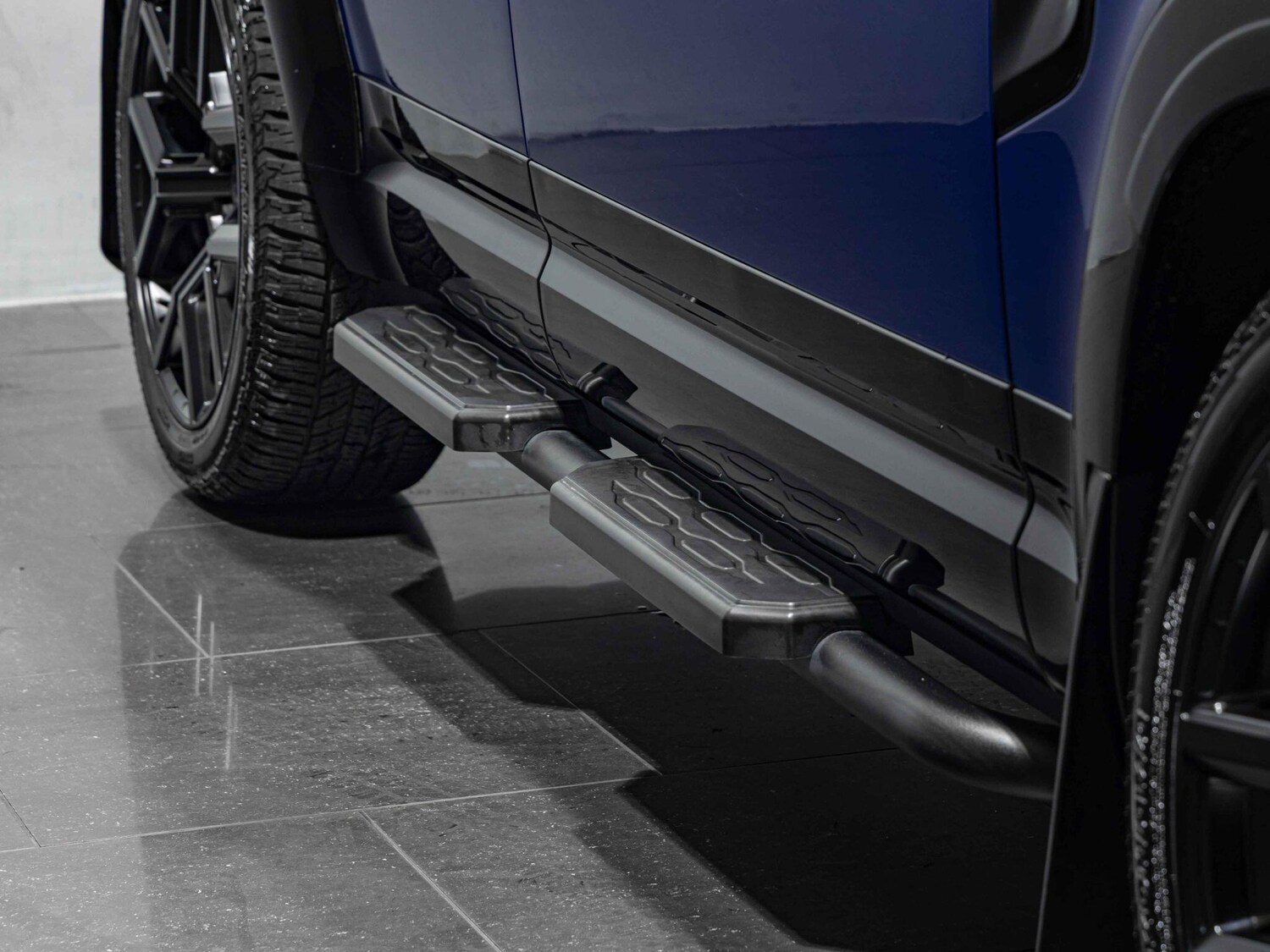 Used Land Rover Defender 110 for sale - 76513466: Photo 17