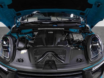 Used Porsche Macan 2022 for sale - 76990732: Photo