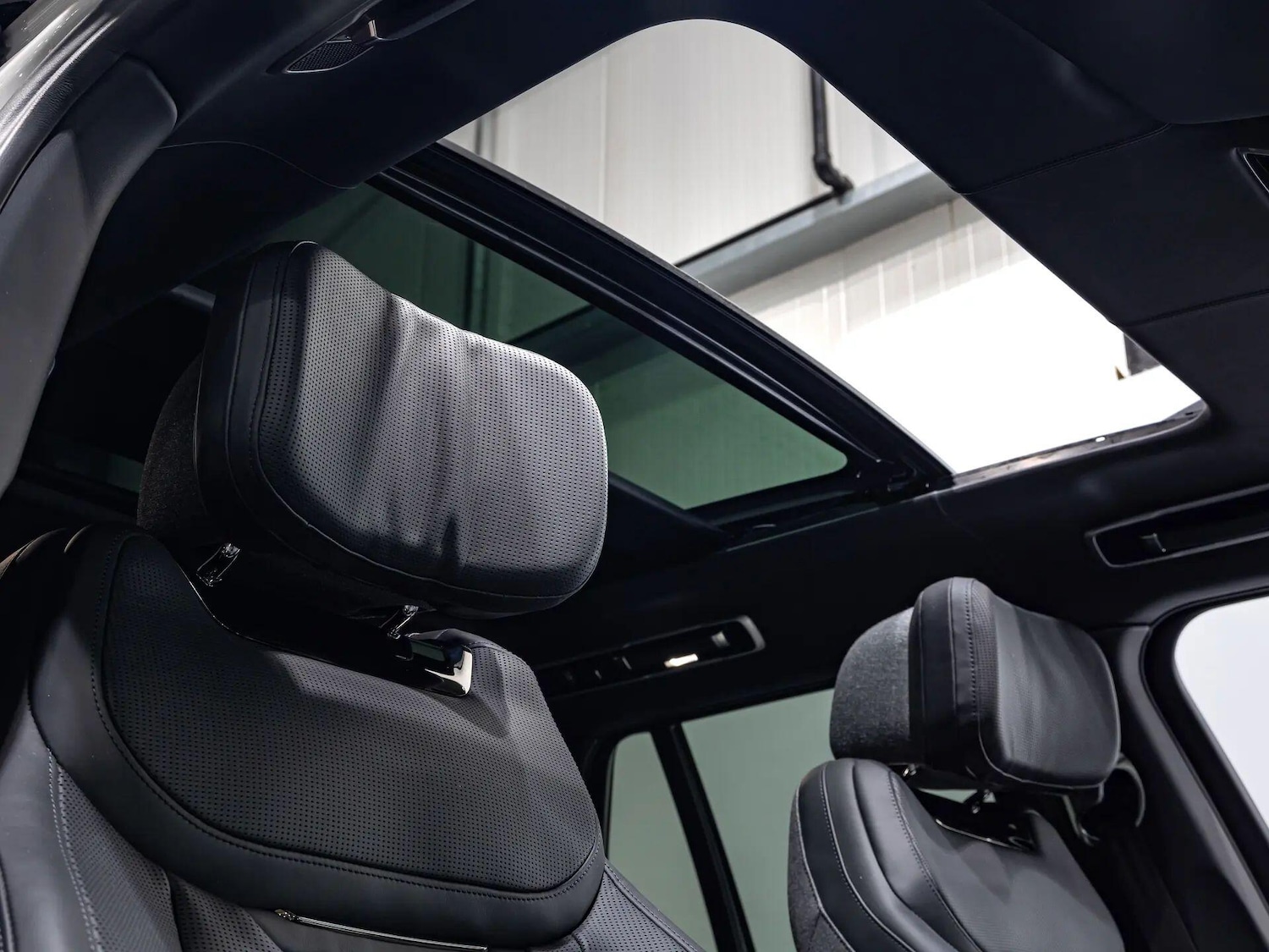 Used Land Rover Range Rover for sale - 77882969: Photo 2