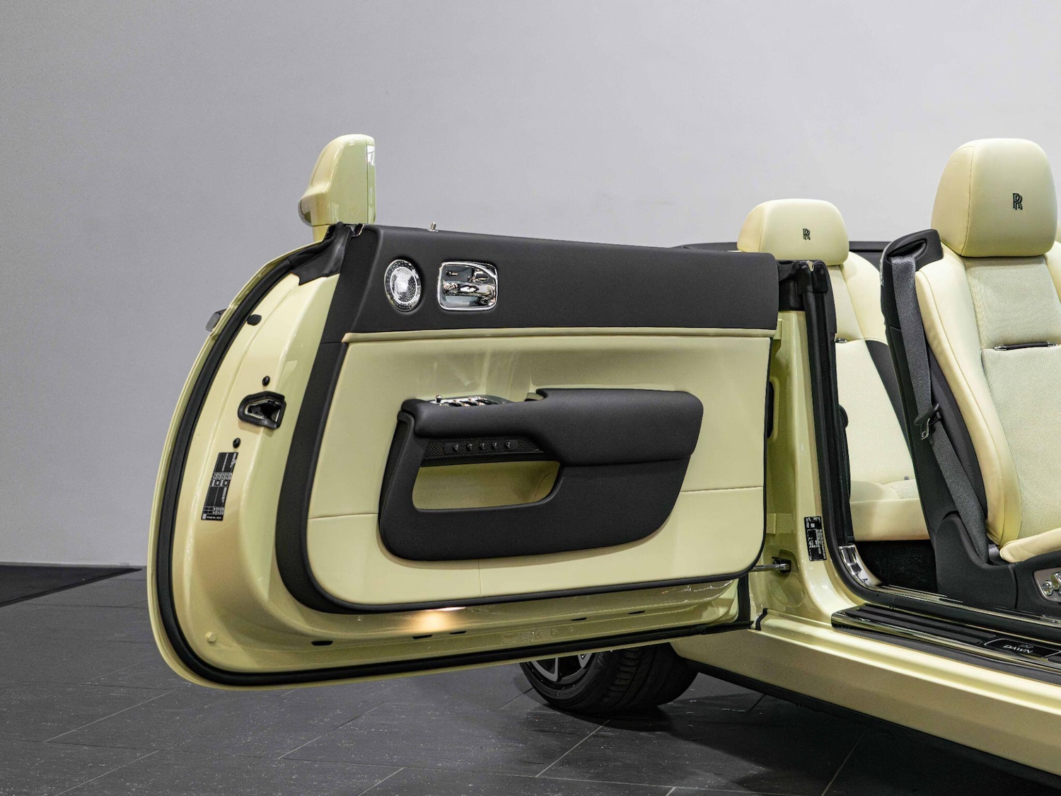 Used Rolls-Royce Silver Dawn 2022 for sale - 76550992: Photo 26