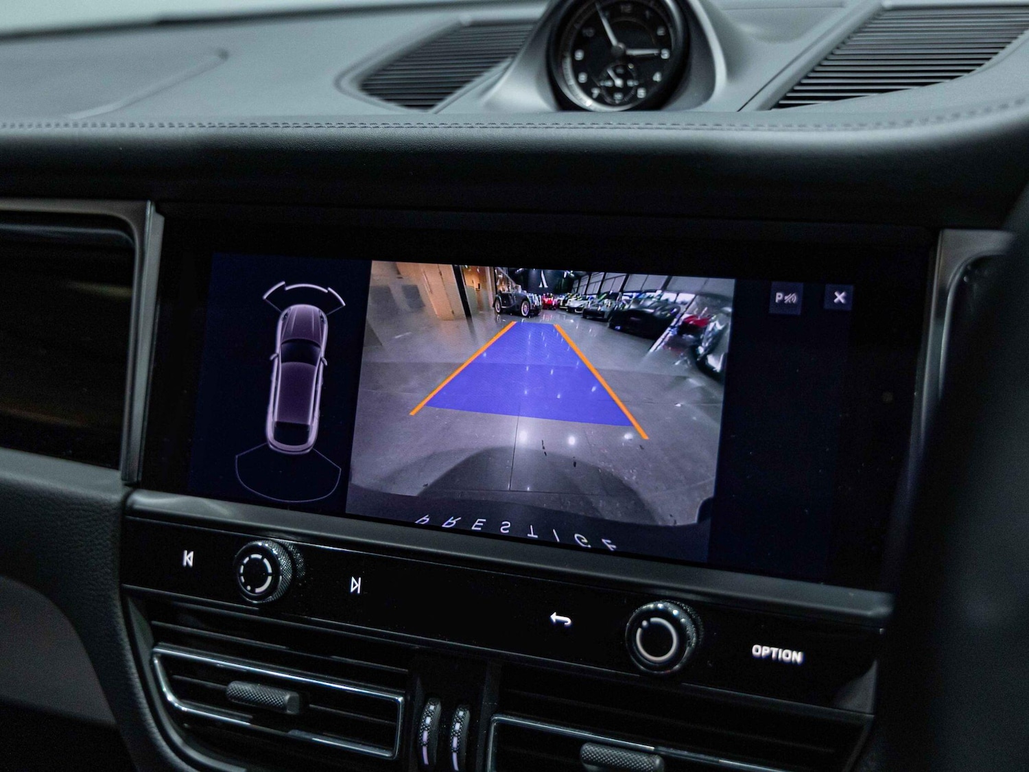 Used Porsche Macan for sale - 76765084: Photo 11