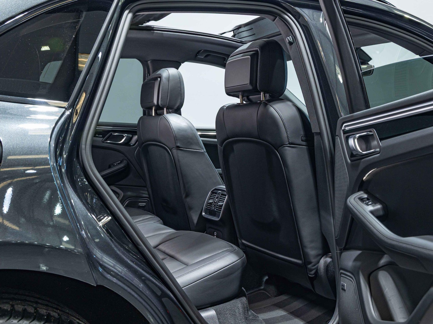 Used Porsche Macan for sale - 76765084: Photo 17