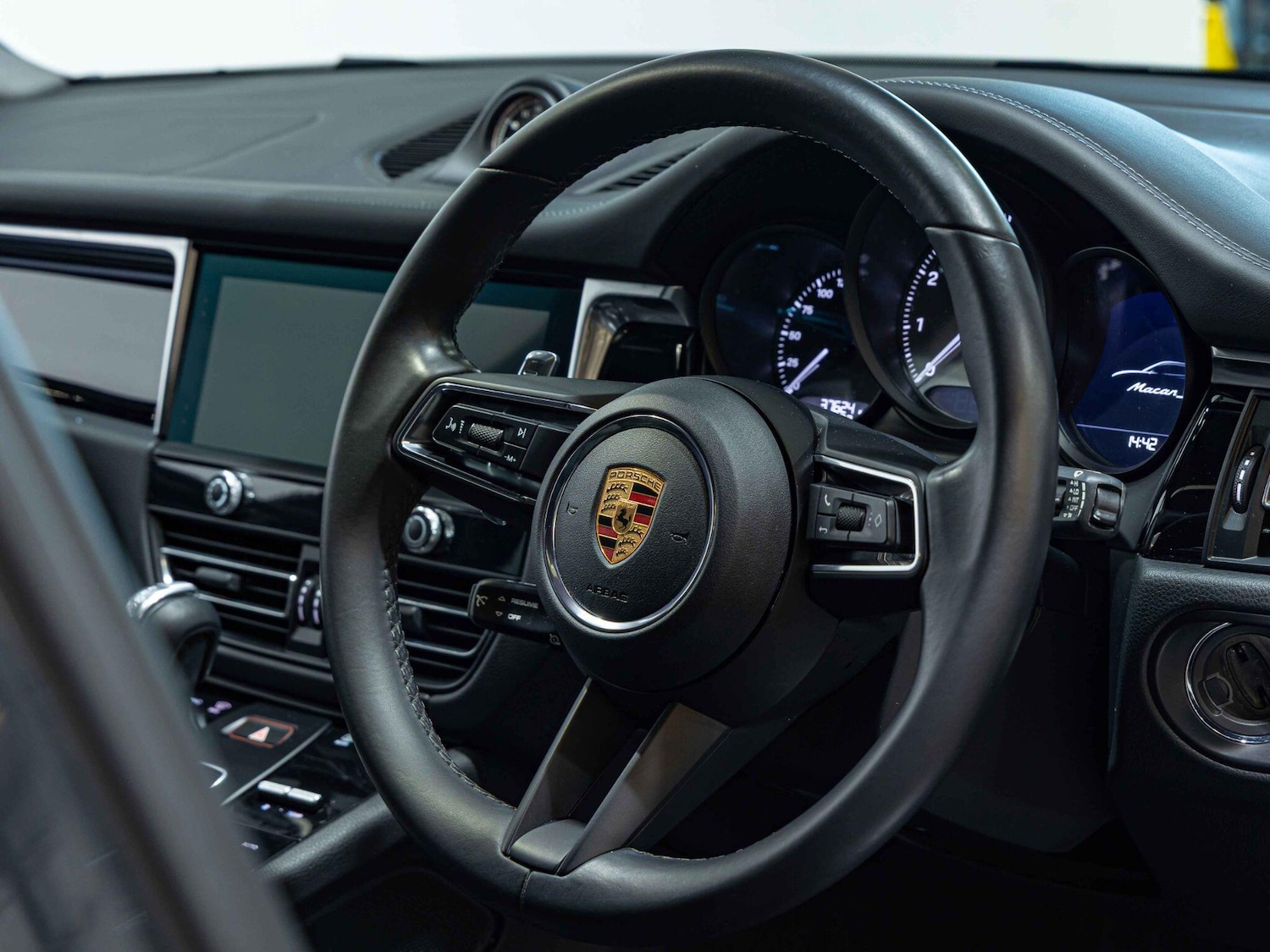 Used Porsche Macan for sale - 76765084: Photo 9