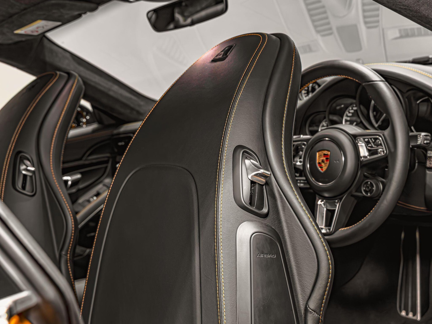 Used Porsche 911 2017 for sale - 77940399: Photo 26