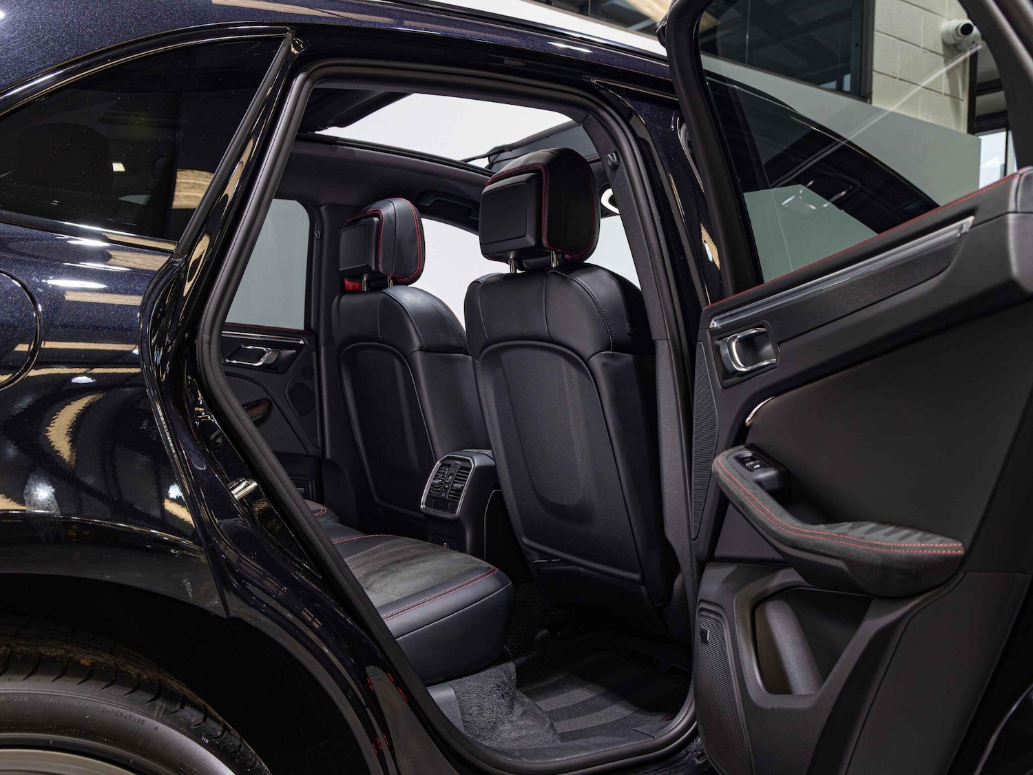 Used Porsche Macan for sale - 77883021: Photo 25