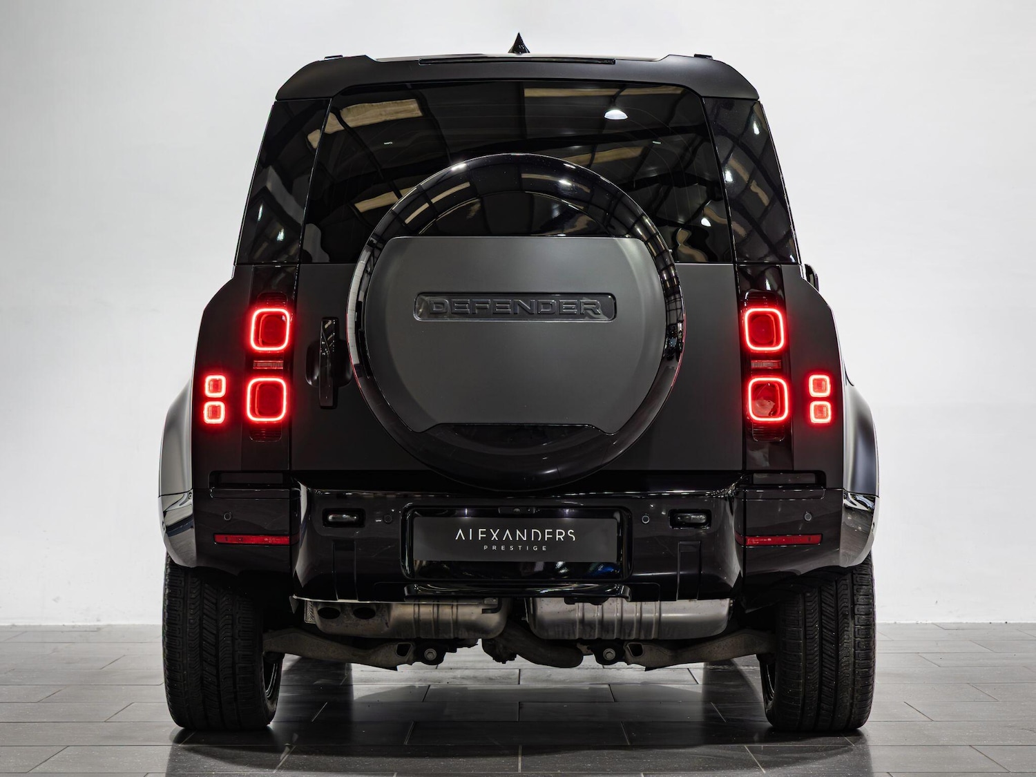 Used Land Rover Defender 110 2024 for sale - 77386563: Photo 25