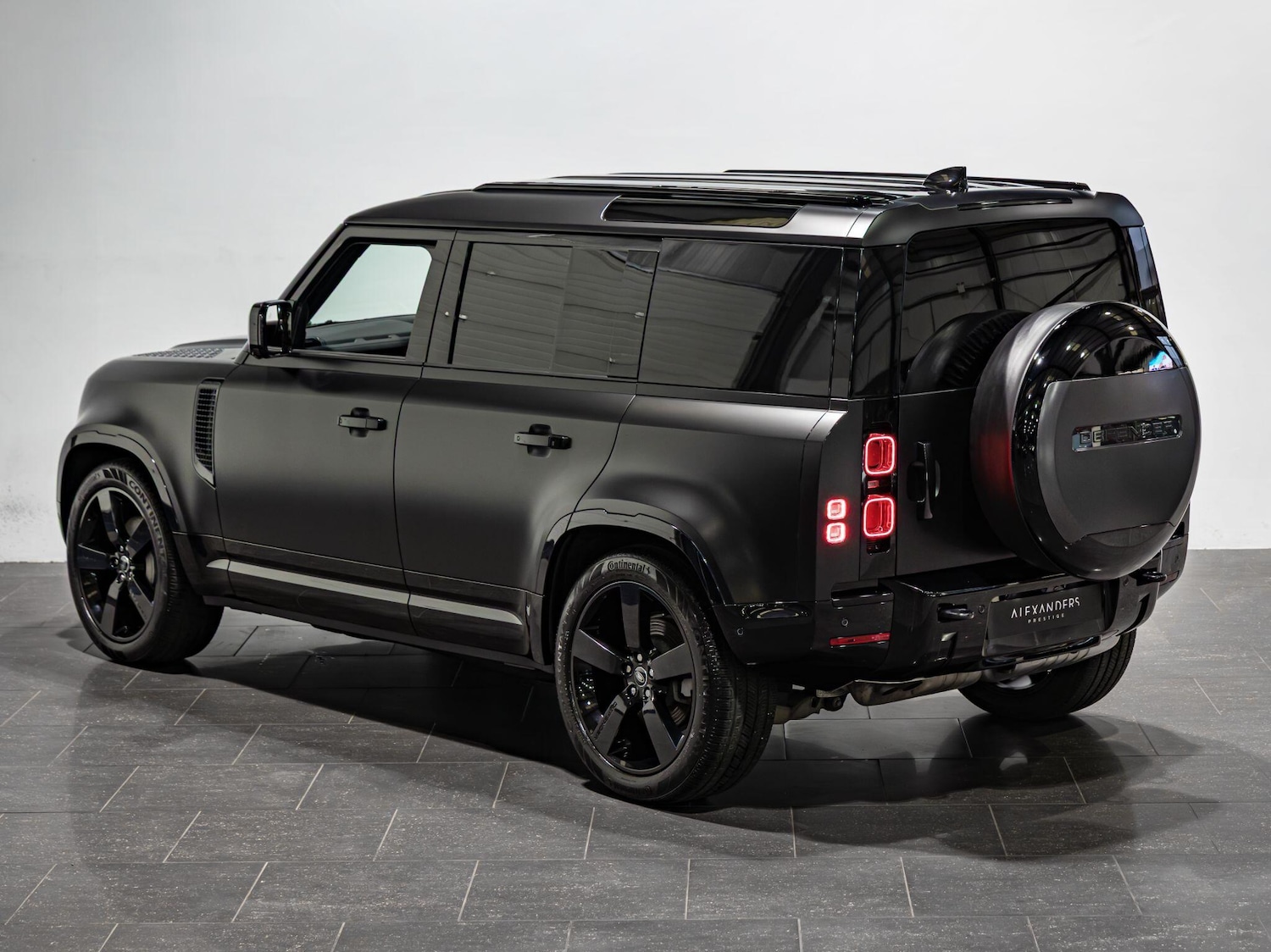 Used Land Rover Defender 110 2024 for sale - 77386563: Photo 6