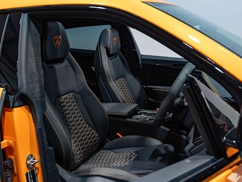 Used Lamborghini Urus 2024 for sale - 79349254: Photo