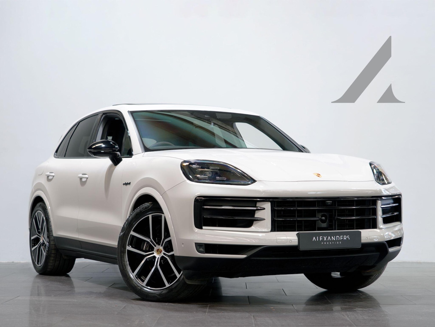 Used Porsche Cayenne for sale - 76839741: Photo 1