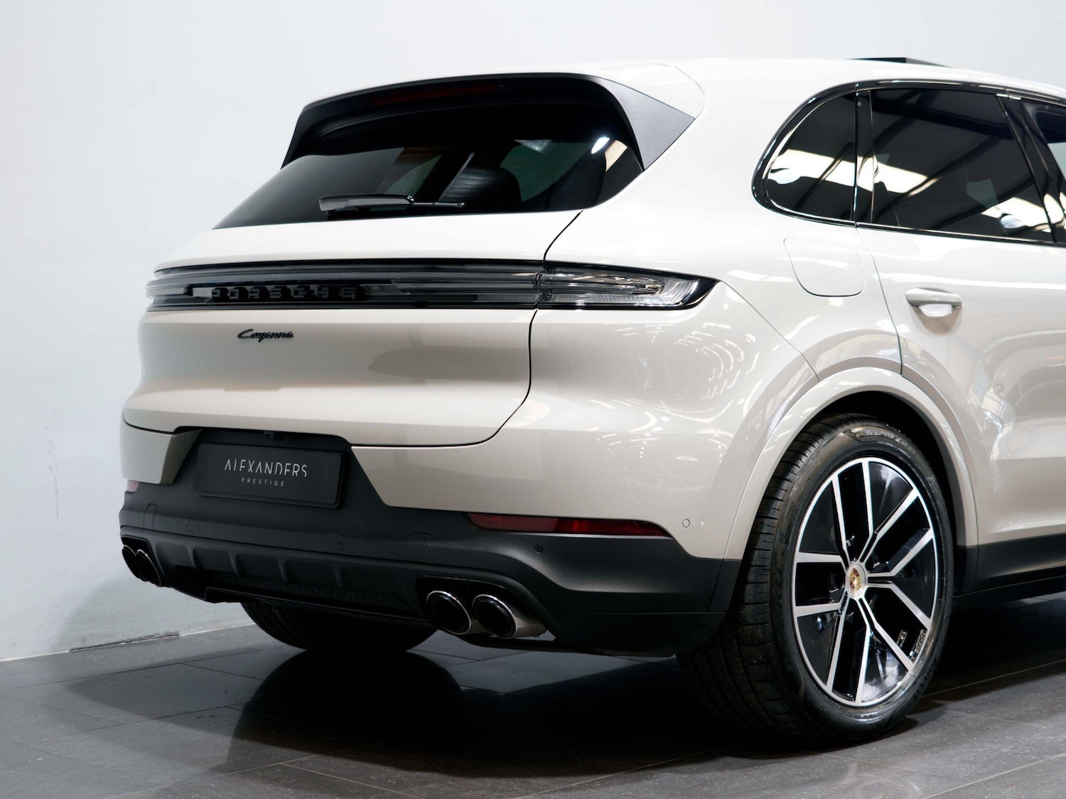 Used Porsche Cayenne for sale - 76839741: Photo 10