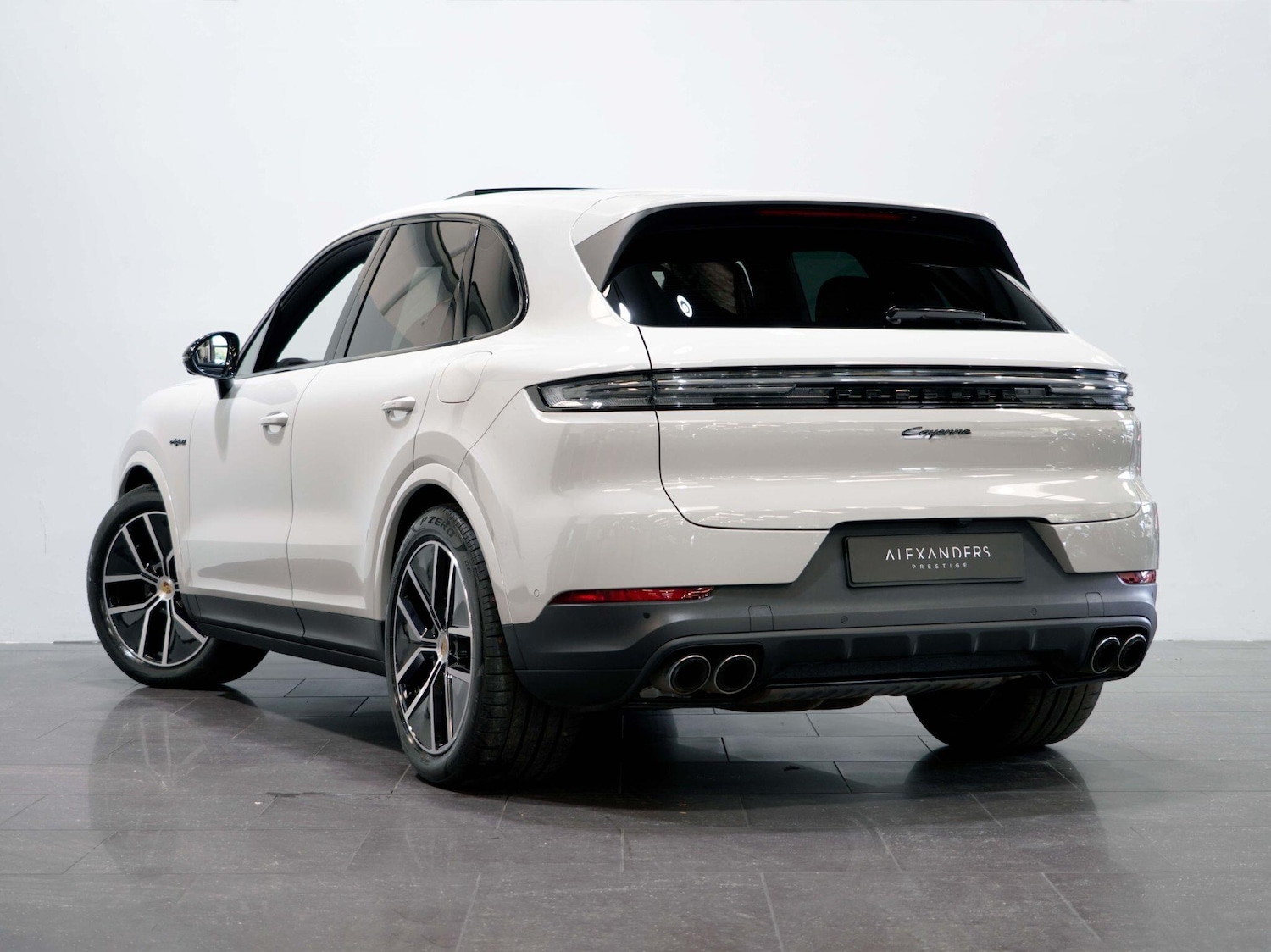 Used Porsche Cayenne for sale - 76839741: Photo 5