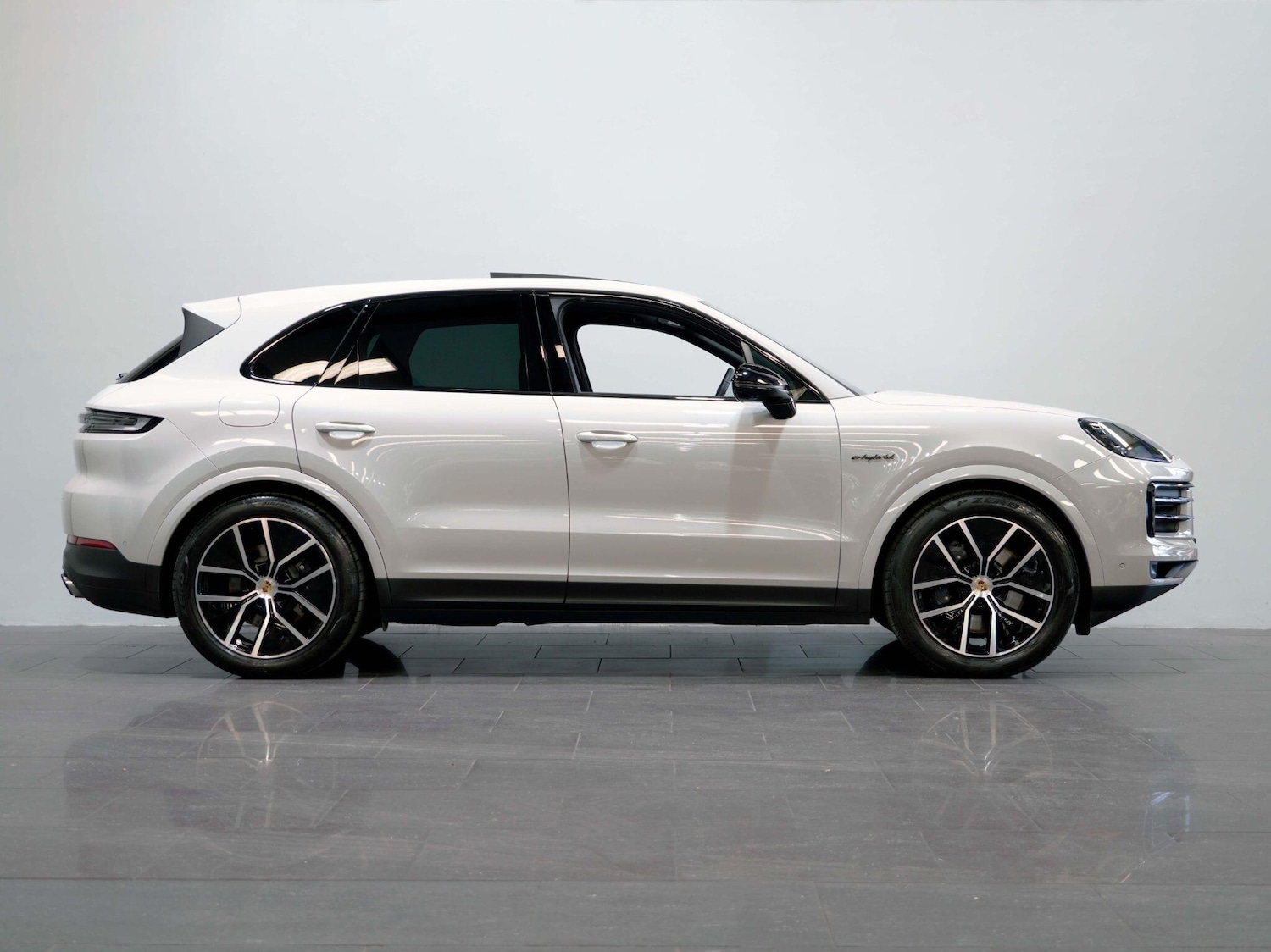 Used Porsche Cayenne for sale - 76839741: Photo 6