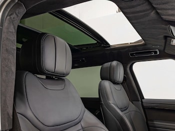 Used Land Rover Range Rover Sport 2023 for sale - 78999712: Photo