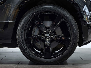 Used Land Rover Defender 110 2022 for sale - 76866236: Photo