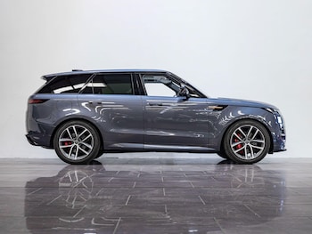 Used Land Rover Range Rover Sport 2024 for sale - 75387542: Photo
