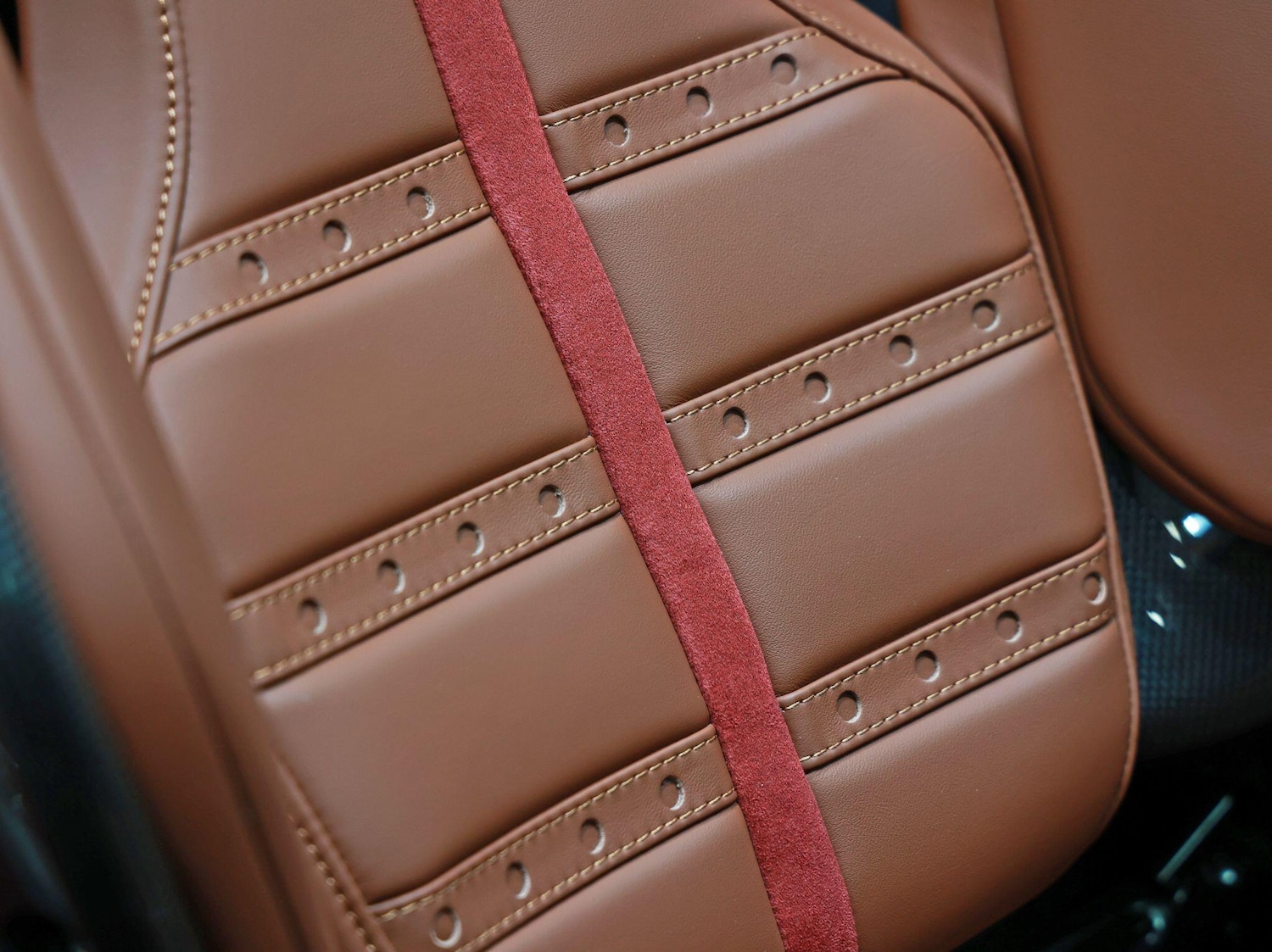 Used Ferrari 296 GTS 2025 for sale - 76832538: Photo 19