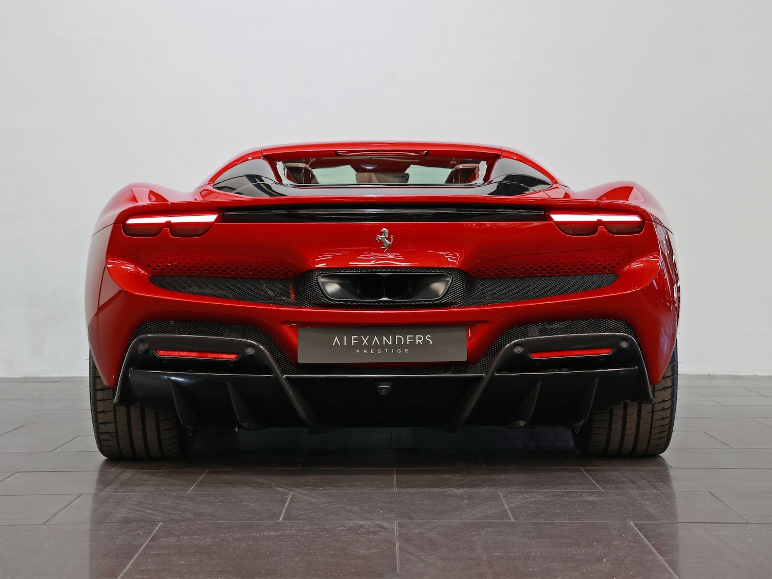 Used Ferrari 296 GTS 2025 for sale - 76832538: Photo 32