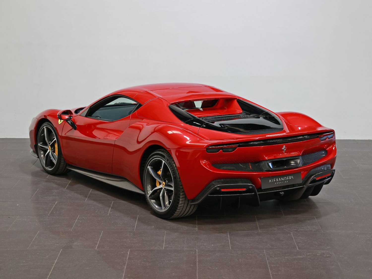 Used Ferrari 296 GTS 2025 for sale - 76832538: Photo 34