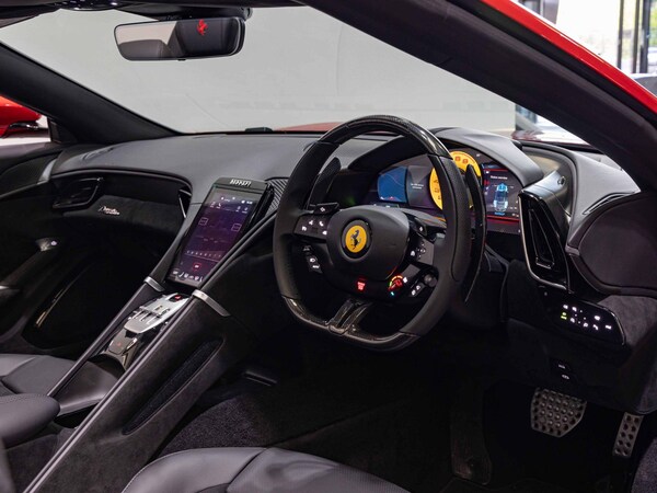 Used Ferrari Roma 2025 for sale - 75290312: Photo 7