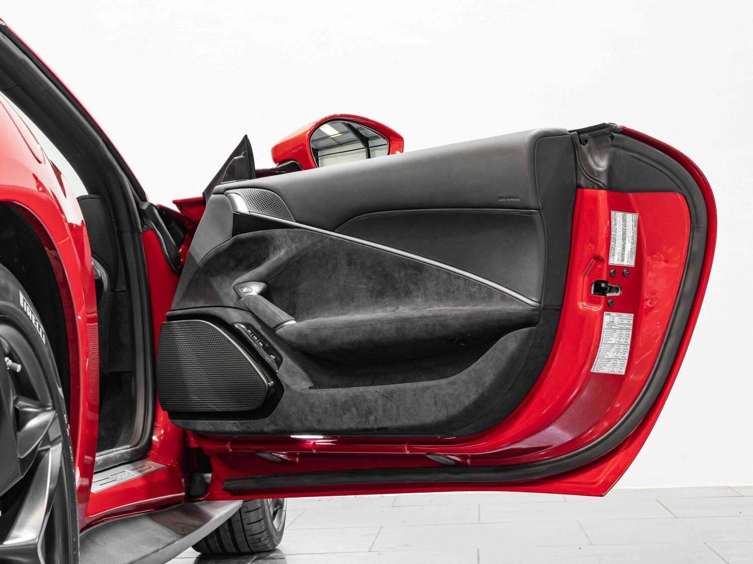 Used Ferrari Roma 2025 for sale - 76549634: Photo 17