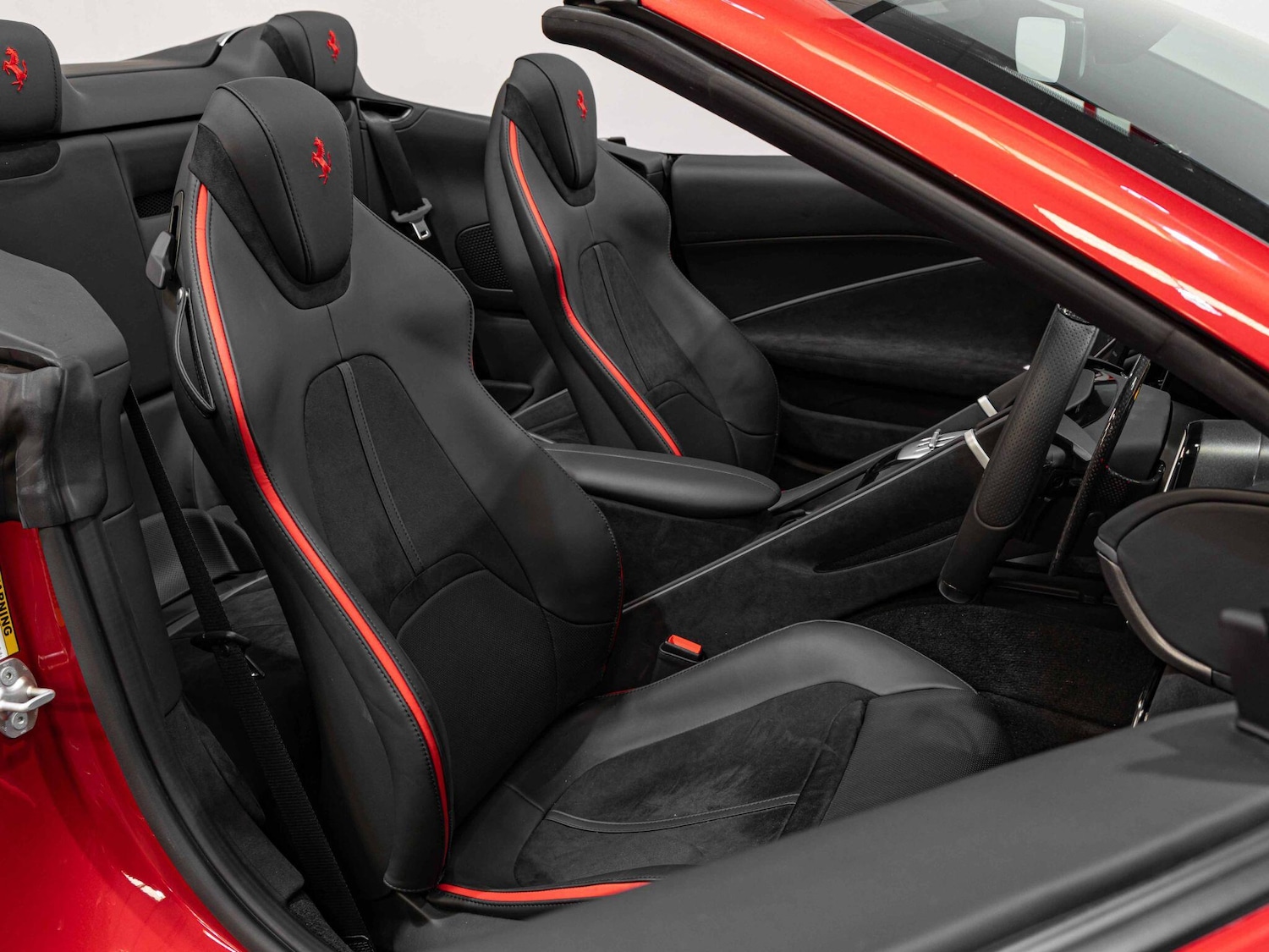 Used Ferrari Roma 2025 for sale - 76549634: Photo 8