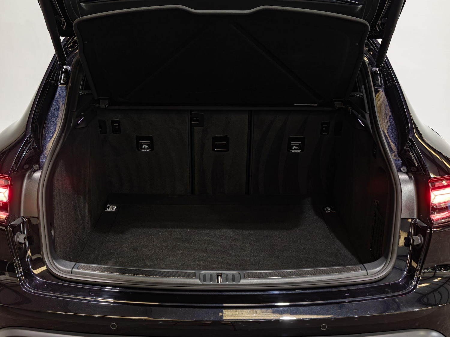 Used Porsche Macan 2025 for sale - 77550006: Photo 31