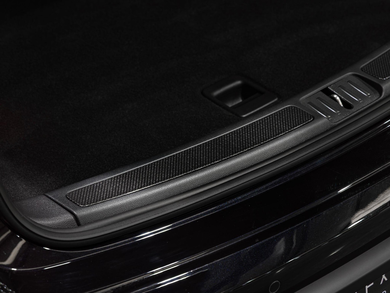 Used Porsche Macan 2025 for sale - 77550006: Photo 32