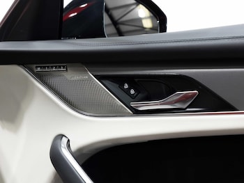 Used Jaguar F-Pace 2024 for sale - 76913216: Photo