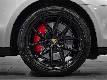 Used Porsche Macan 2023 for sale - 76742742: Photo