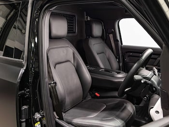 Used Land Rover Defender 2024 for sale - 79316390: Photo