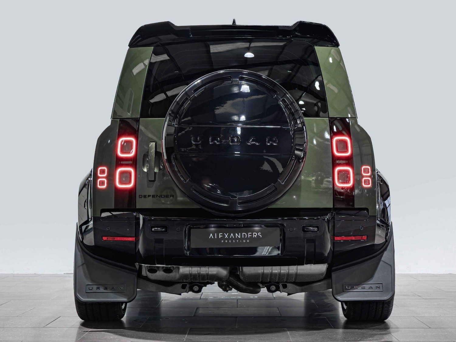 Used Land Rover Defender 110 2025 for sale - 77215941: Photo 11