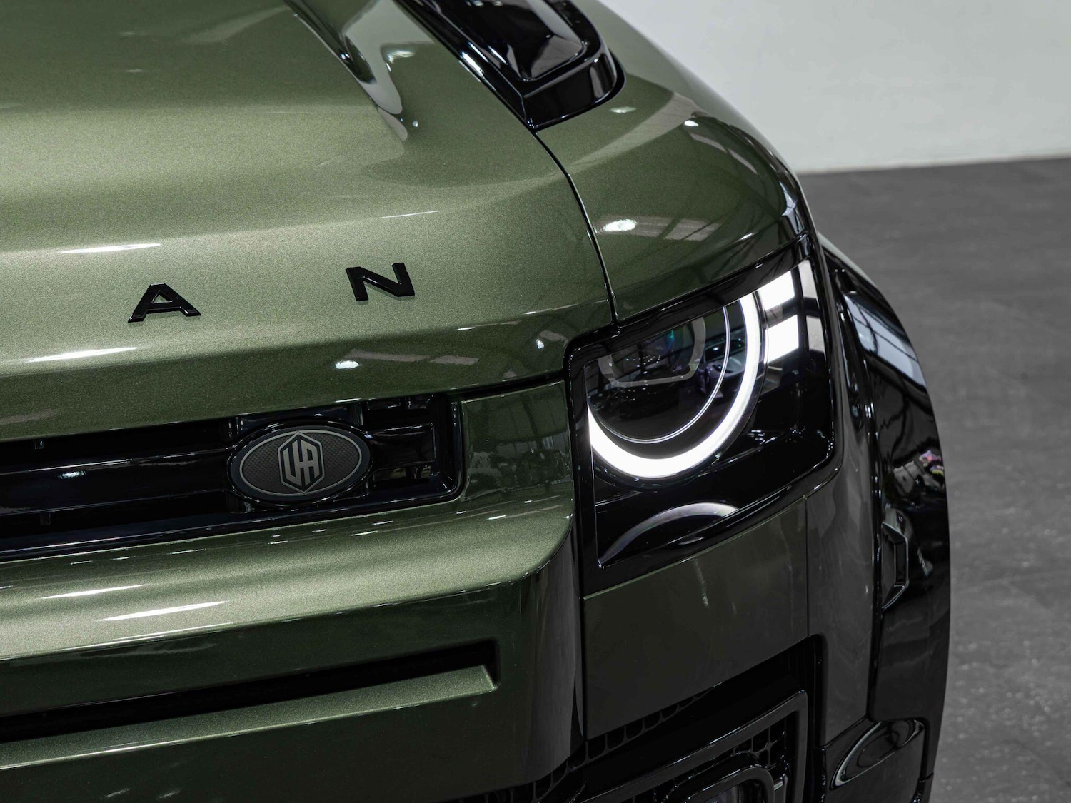 Used Land Rover Defender 110 2025 for sale - 77215941: Photo 14