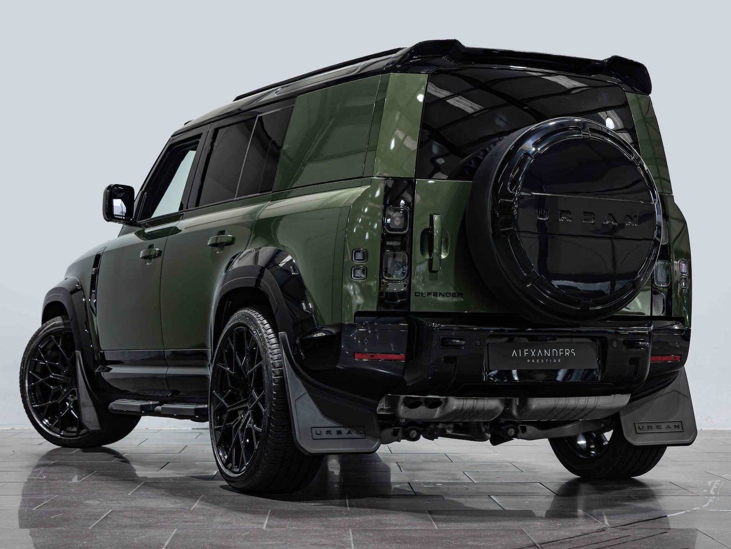 Used Land Rover Defender 110 2025 for sale - 77215941: Photo 9