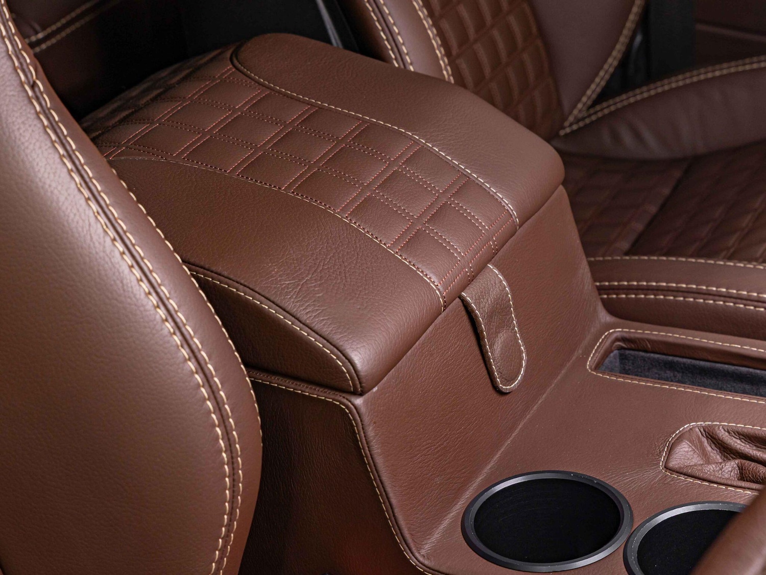 Used Land Rover Defender 110 2016 for sale - 76138732: Photo 13