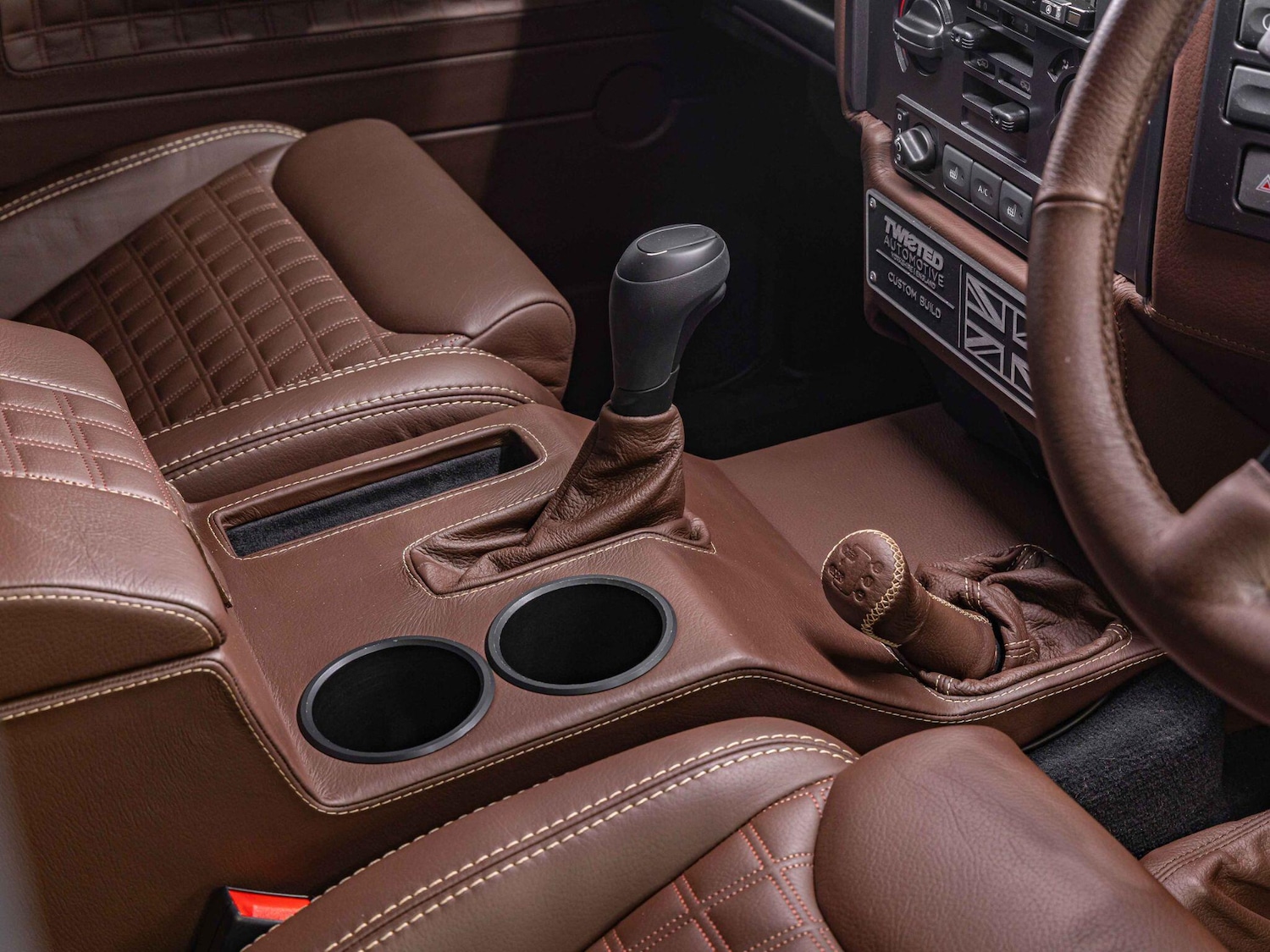 Used Land Rover Defender 110 2016 for sale - 76138732: Photo 15