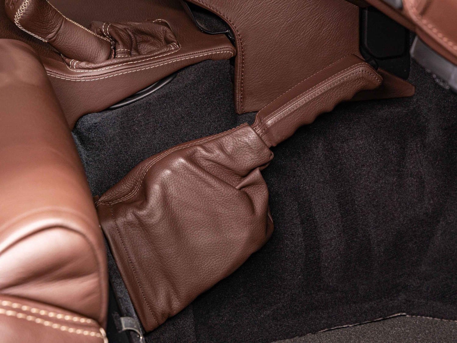 Used Land Rover Defender 110 2016 for sale - 76138732: Photo 16